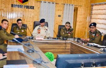 DGP J&K Nalin Prabhat, SDG Coordination S J M Geelani Visit Sopore, Review Security Preparedness