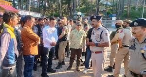 DIG Shridhar Patil Reviews Security Arrangements at Tourist Destinations in DKR Range