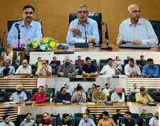 DC Udhampur Calls for People-Centric Approach in All Government Offices