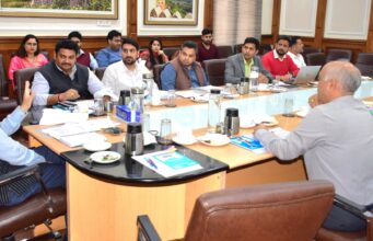 Jammu & Kashmir: Chief Secretary Atal Dulloo Reviews PMJAY-SEHAT Progress, Rs 666 Crore Pre-Authorizations Approved