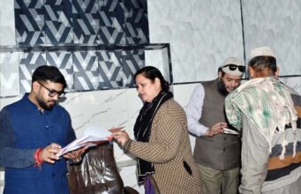 DC Rajouri Conducts Surprise Inspection of PDD Office, Reviews Public Service Delivery