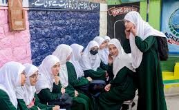 Schools and Colleges Reopen Across Kashmir After Winter Break